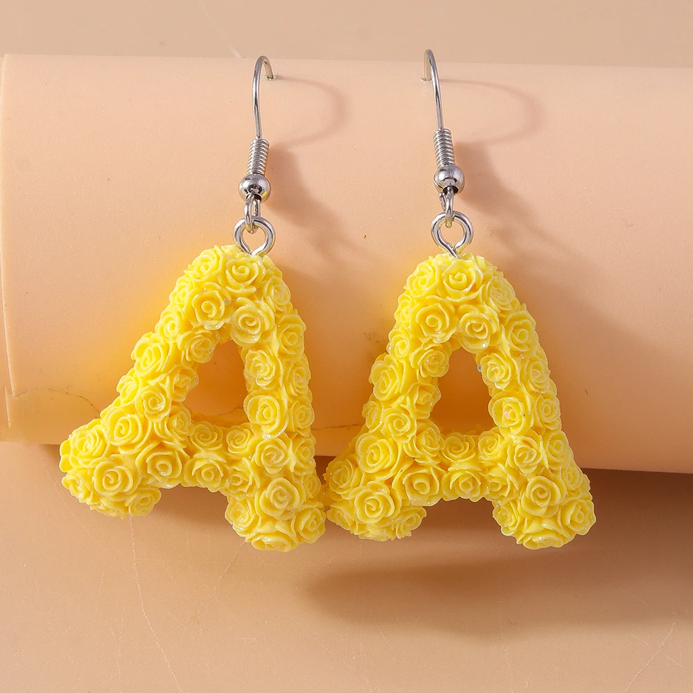 Aihua Bunte Harz-Ohrringe mit Blumen-Initialen, 26 Buchstaben, Kawaii A-Z Alphabet-Charm-Ohrringe für Frauen, Geburtstagsparty-Schmuckgeschenke – Detail 5