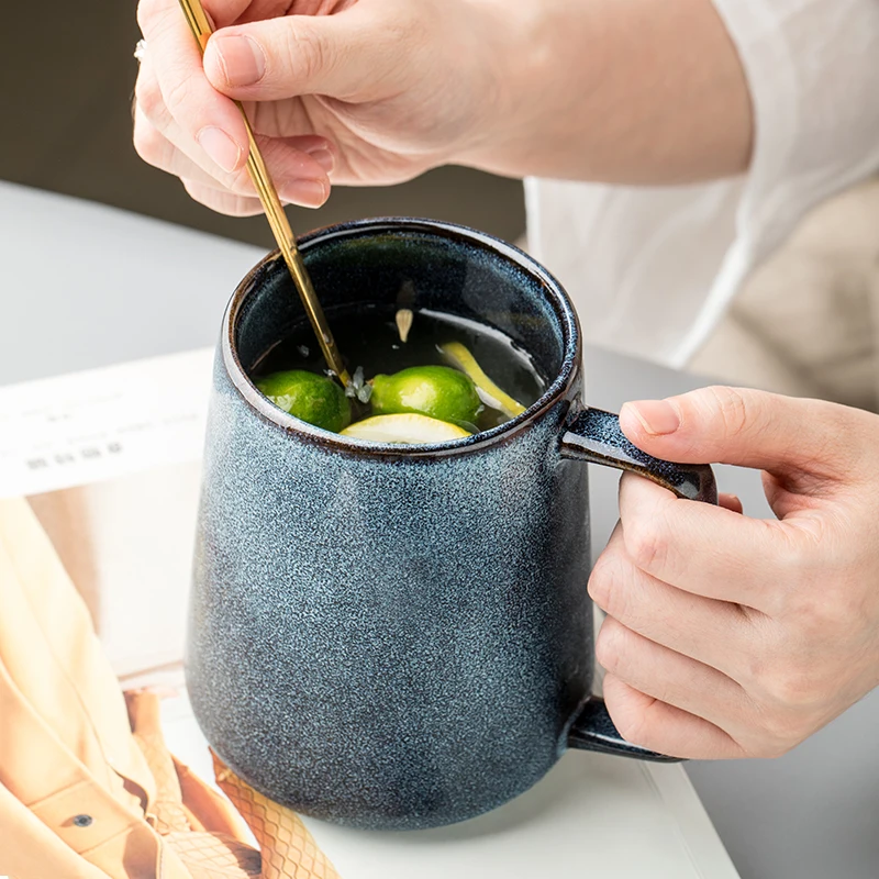 700ml 유럽 레트로 세라믹 머그잔 스푼 포함, 커피 크리에이티브 오피스 사무실 차 음료 용기 커플 선물