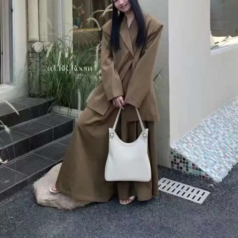 BJTZ Einfarbige, langärmelige Revers-Anzugjacke mit schrägen Knöpfen + Hose mit weitem Bein, 2023, neue Mode für Frühling und Sommer