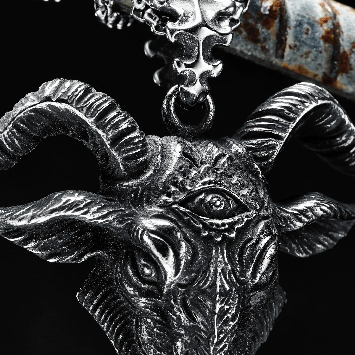 Ram Goat Necklaces 316L Stainless Steel Eye of Truth Men Pendants Stout Horn Chains Rock Punk for Friend Male Jewelry Best Gift