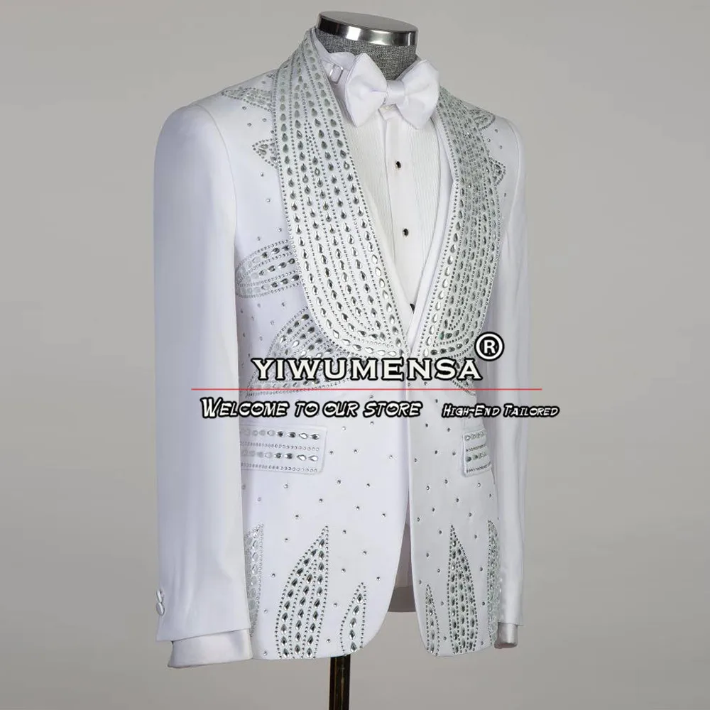 Trajes de boda de lujo para hombres, Blazer blanco con cuentas de cristales plateados, chaleco, pantalones, novio real Formal, esmoquin personalizado para banquete, 3 piezas