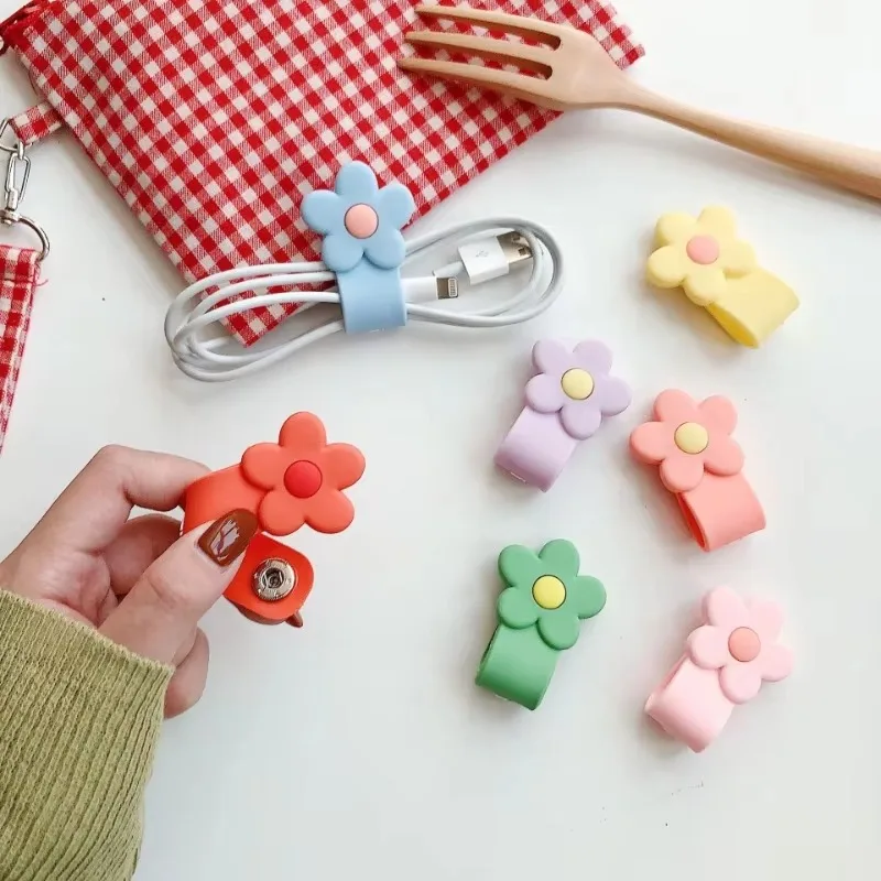 Cute Silicone Flower Cable Organizer for IPhone Data Line Buckle Winder Cable Wire Protector Earphone Wire organizer Cord Holder