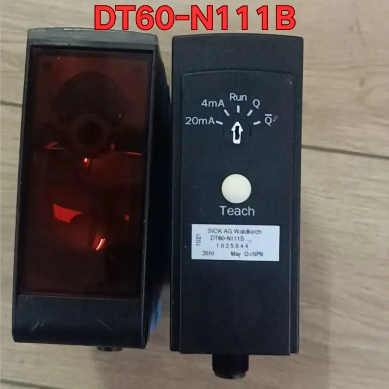 Second-hand DT60-N111B sensor function test is normal Latest Pricing for 2026