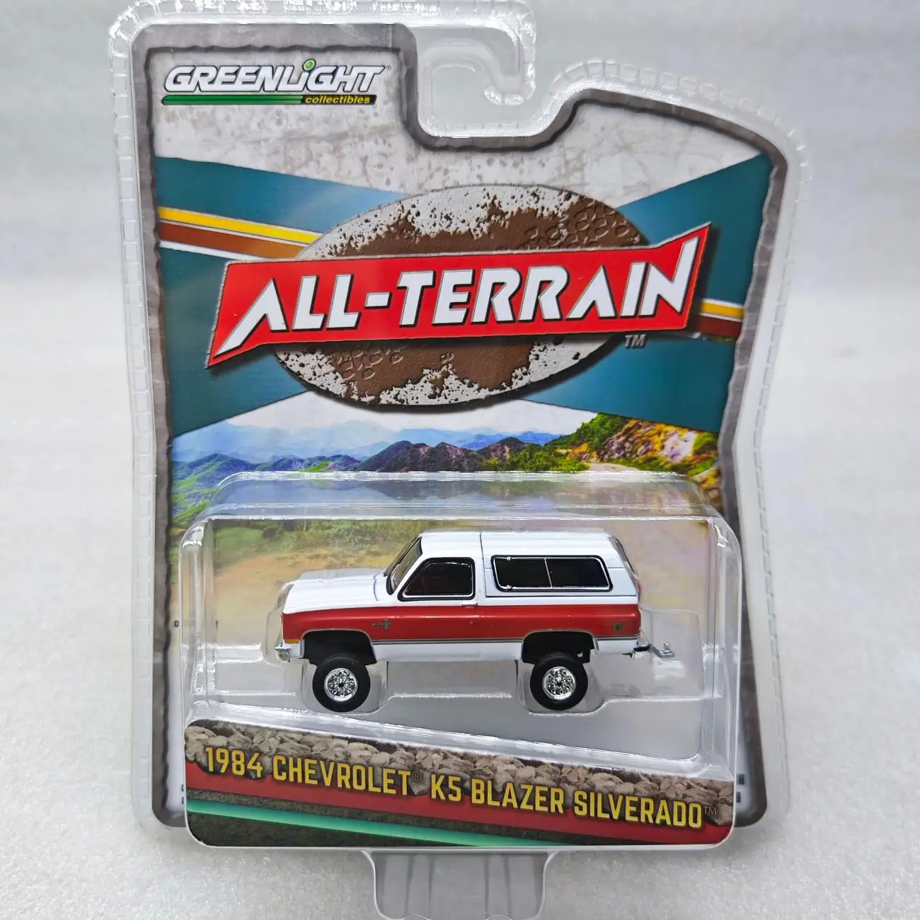 

GreenLight 1:64 All Terrain Series 16-1984 K5 Blazer Silverado Diecast Alloy Car Model Collectible