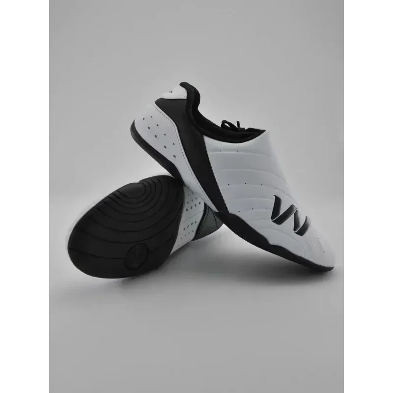 

Новинка 2026, мужская и женская обувь для боевых искусств, удобная обувь высшего качества для тхэквондо, лучшая спортивная тренировочная обувь унисекс для соревнований