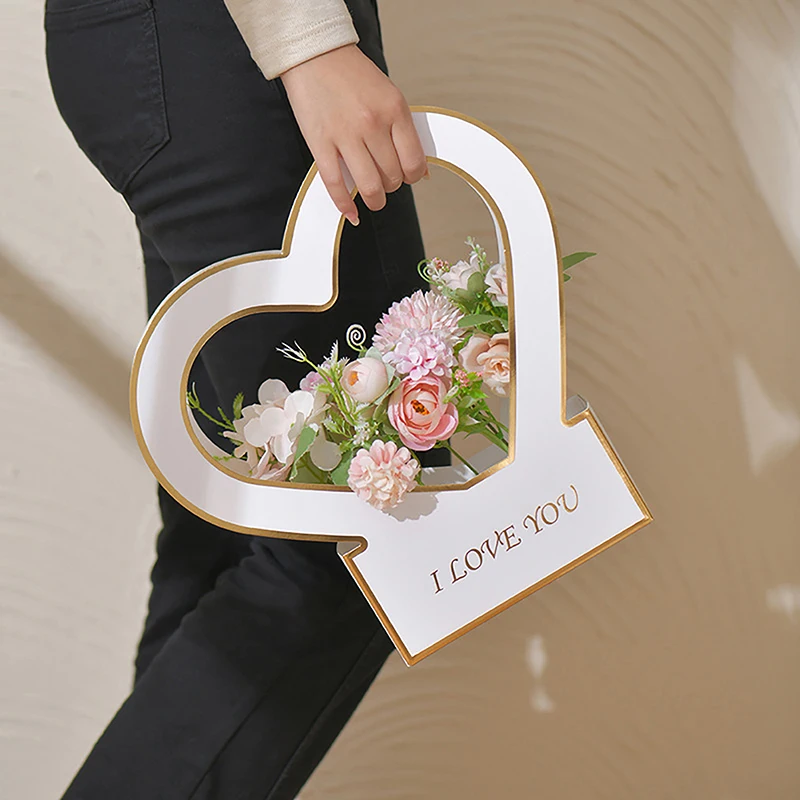 Flowers Arrangement Kraft Paper Bag Folding Portable Flower Packaging Box Waterproof Flower Basket Heart Handle Gift Tote Bags