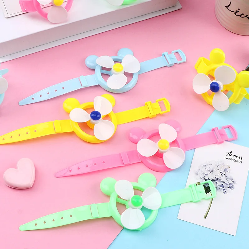 10pcs Random Color New Plastic Simulation Color Wrist Watch Pinwheel Toy Cute Kids Birthday Party Creative Holiday Gift