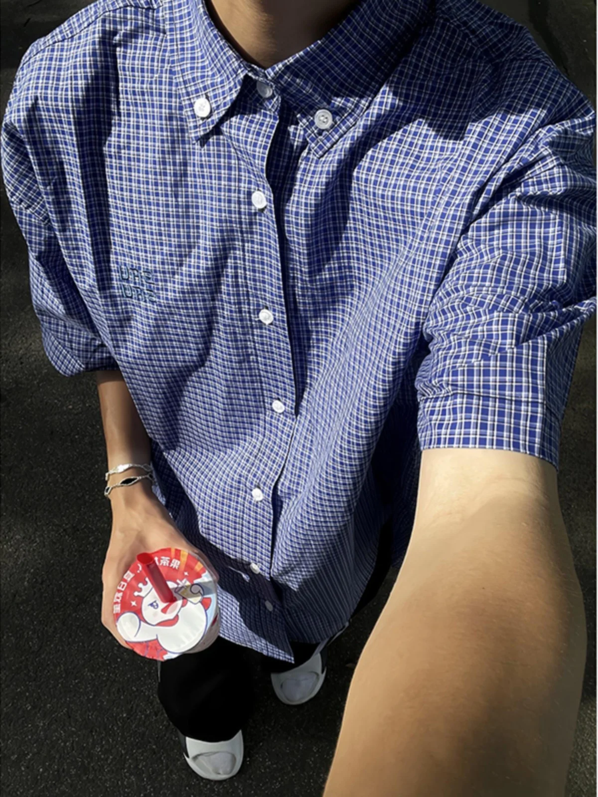 

Мужская повседневная летняя винтажная рубашка в синюю клетку, свободного кроя, с отложным воротником, в молодежном стиле, модная