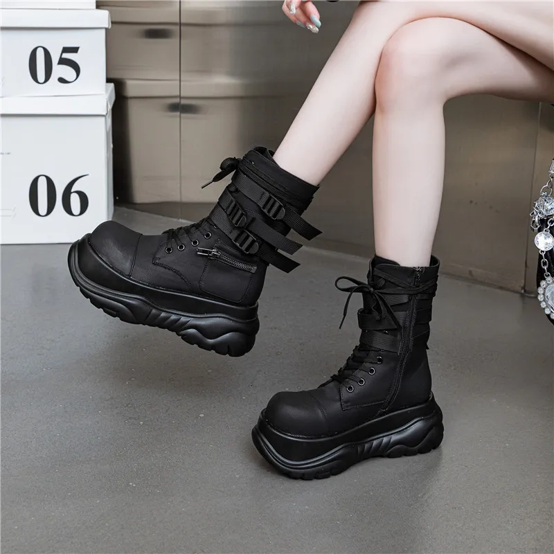 

Thick Soled Personality Internet Celebrity Same Female Punk Dark Thin Heightening Lace Pocket Locomotive High Heel Short Boots