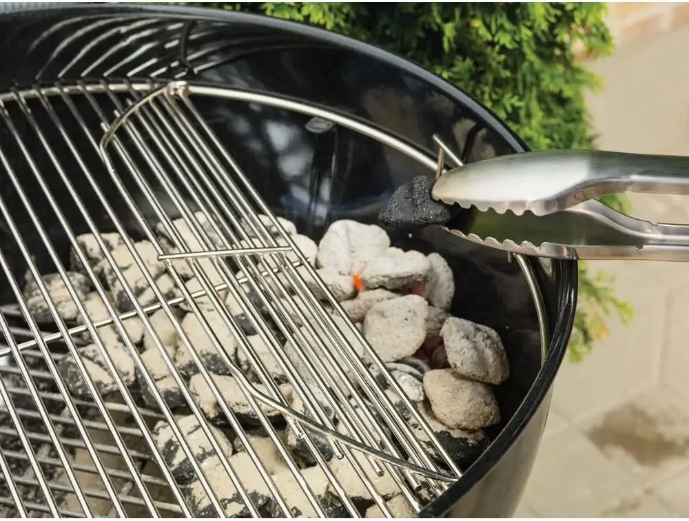 Charcoal Grill, 22-Inch, Green – Outdoor BBQ Grill with Built‑In Thermometer, Heat Control Dampers & One‑Touch™ Cleaning System