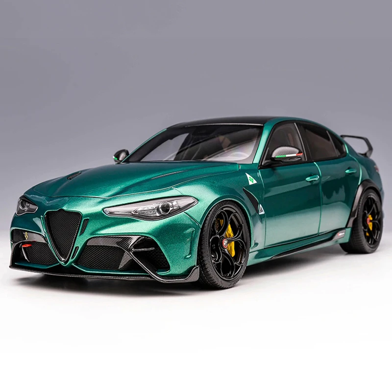 

MOTORHELIX 1/18 Alfa Romeo Giulia GTAm полностью открытая модель автомобиля из сплава