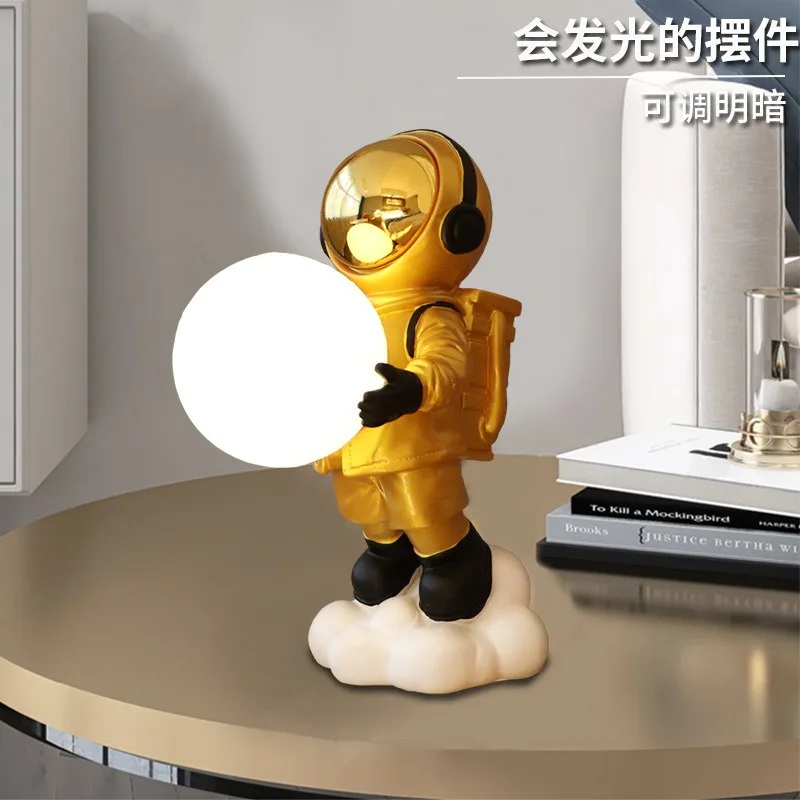 Creative Designer 3D Lunar Resin Astronaut Floor Lamps Bedside Nordic Bedroom Creative Desktop Decoration Small LED Night Lights