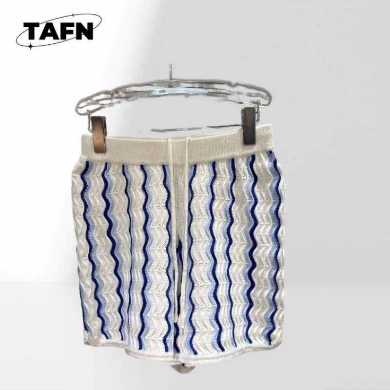 طقم صالة نسائي كاجوال من السراويل القصيرة وأعلى ملابس صيفية متطابقة طقم شورت قطني ناعم للنساء صيفي AH2120