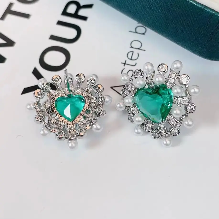 SENYU Fashion Heart Design Pearl Stud Earrings Paved Cubic Zirconia Luxury Lady`s Party Jewelry Sweet Fit Ears Pearl Studs