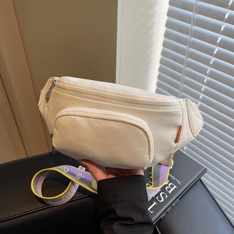 

2025 New Canvas Chest Bag for Women, Multi-Pocket Sling Crossbody Bag, Casual Ultra-Lightweight Fanny Pack, Chic & Stylish