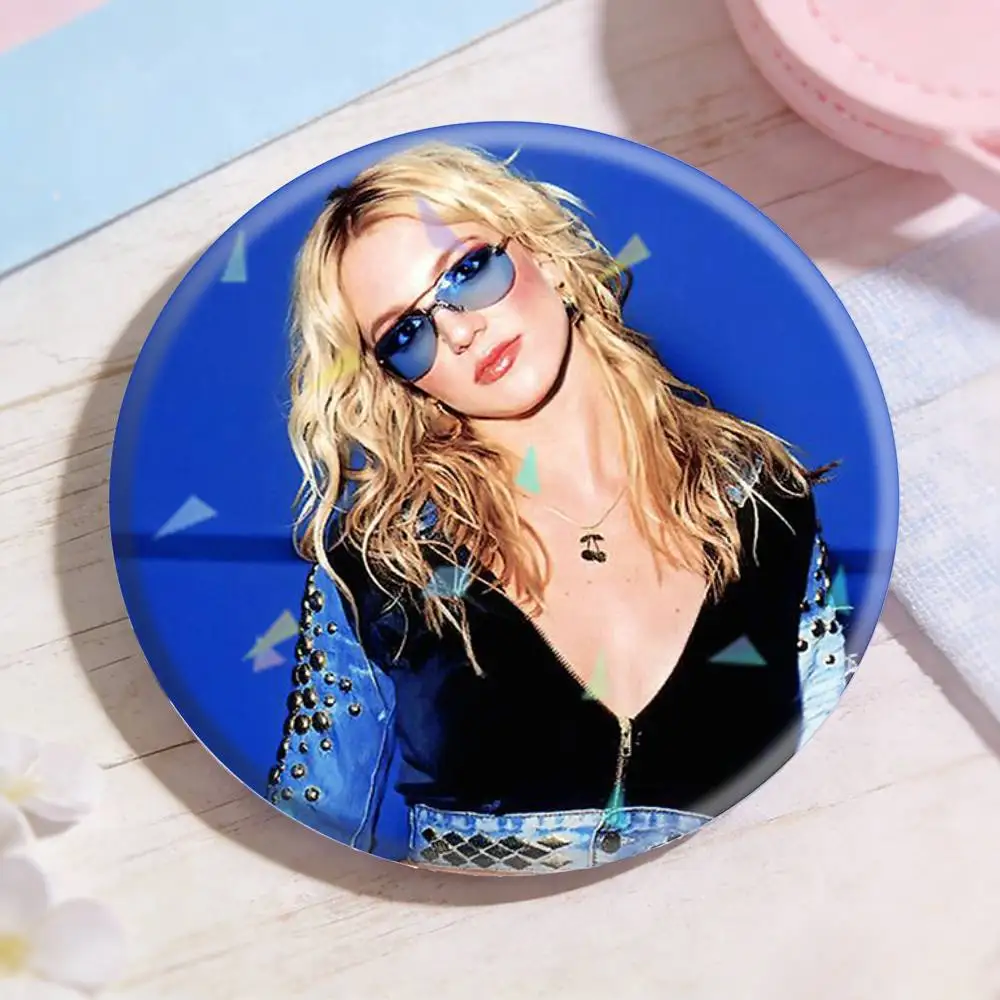 B-Britney Spears Badges Niche Design Brooch for Backpack Lapel Pins Creative Accessories