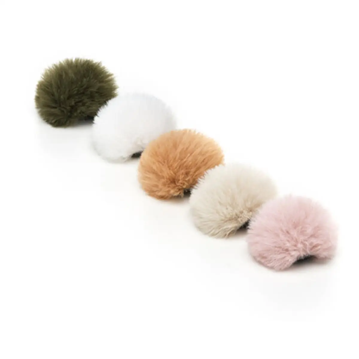 

Новинка 2026: Мультицветные ветрозащитные экраны для микрофона Mic 3 – пять вариантов цвета для аксессуаров к микрофонам