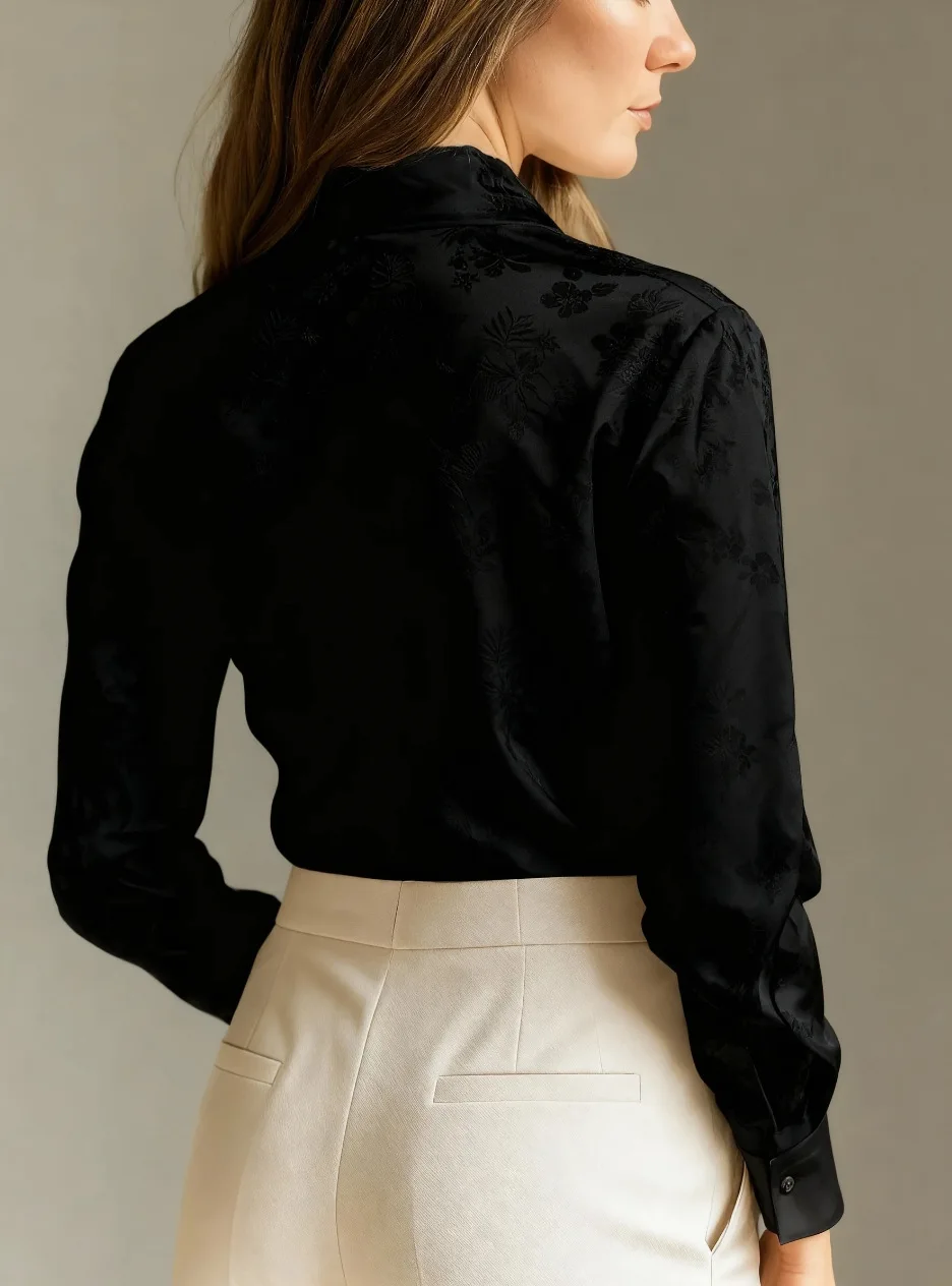 เสื้อเชิ้ตผู้หญิงสีขาวลายใหม่ ดีไซน์ปกเสื้อแบบกระดุม แขนยาว สไตล์คาร์ดิแกน สีดำ เรียบหรู เหมาะสำหรับใส่ทำงานในออฟฟิศ