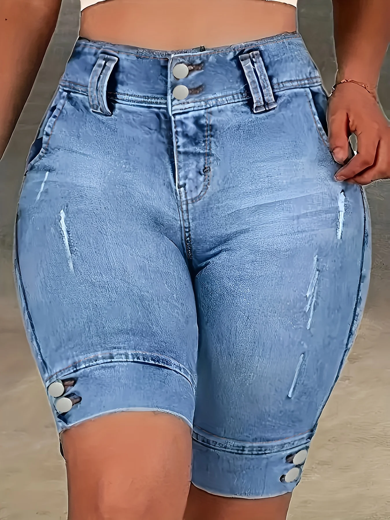 

Женские синие джинсы узкого кроя с двойной пряжкой на талии