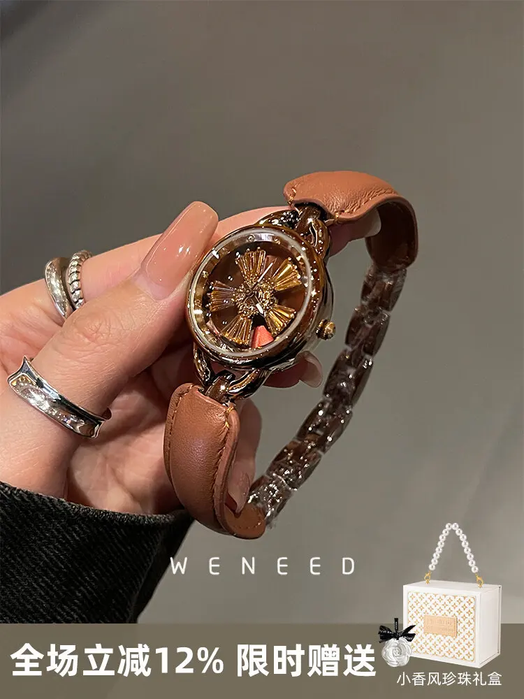 

PYH niche watch women's time comes and goes, new temperament fashionable and high-value women's bracelet watch