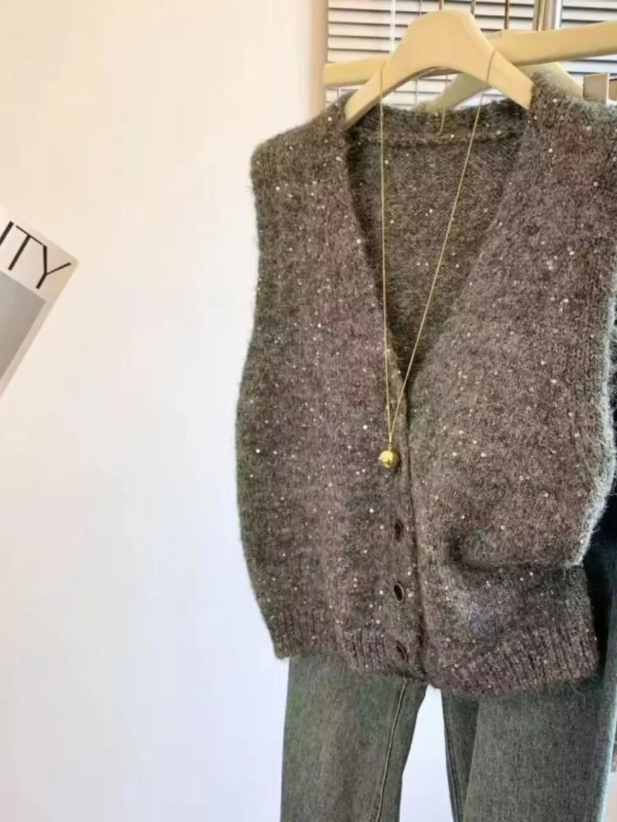 

Женский вязаный жилет с V-образным вырезом, осенне-зимний, новый, мягкий, уютный, свитер-белье, индивидуальный дизайн