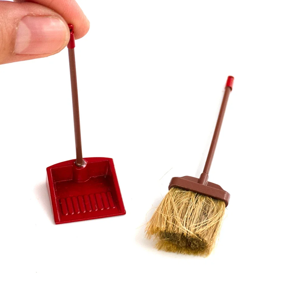 2Pcs 1/12 Dollhouse Miniature Metal Broom Garbage Shovel Model Toys for Doll House Accessories Decoration ob11 bjd