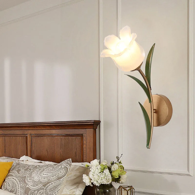 French Pastoral Retro Bedroom Bedside Led Wall Lamp Simple Modern Creative American Flower Home Stay Decoration Sconce Light