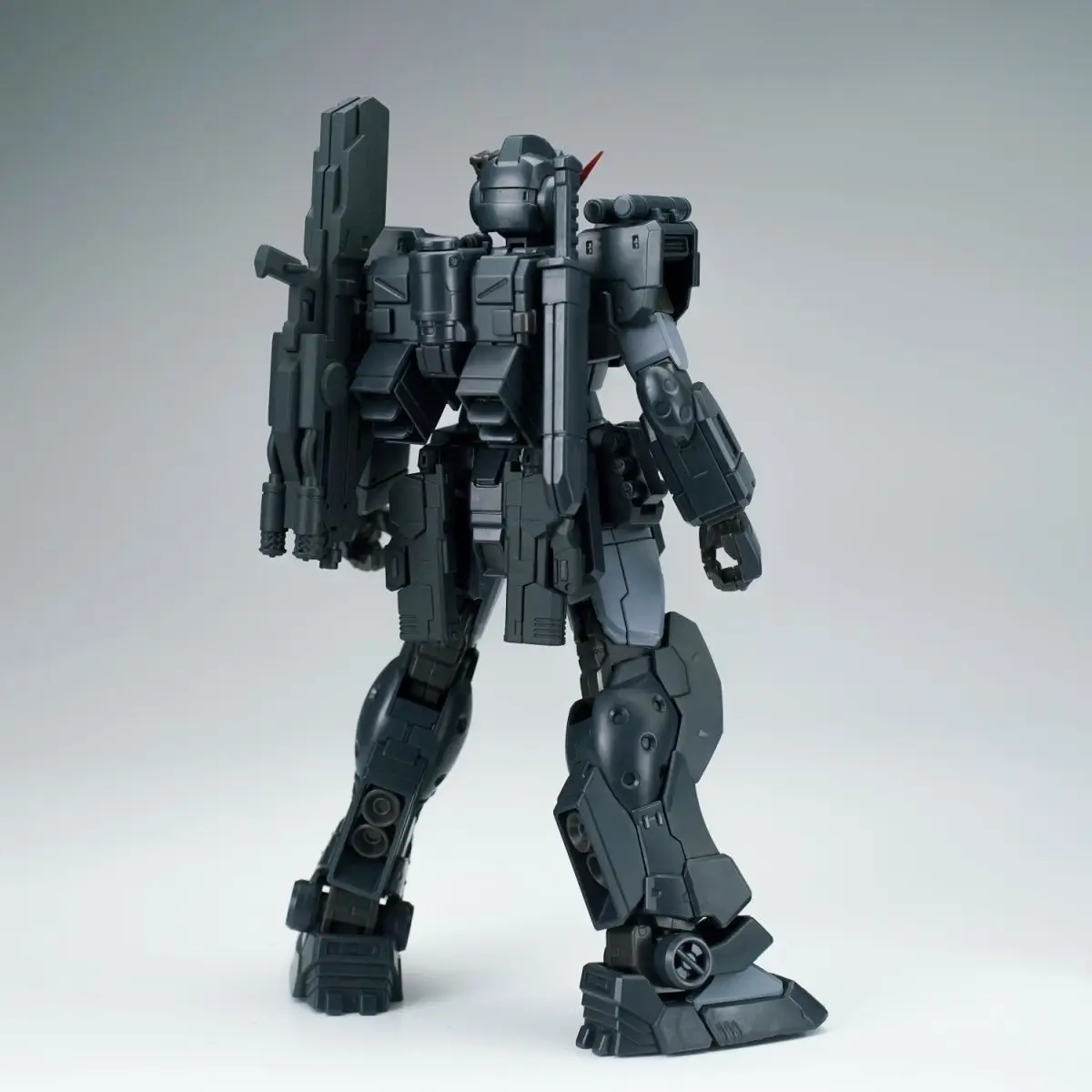 متوفر AK نموذج 1/144 تجميع أطقم منمذجة HG RGM-79S GM المتقشف الأسود دينغو عمل الشكل جمع البلاستيك نموذج أطقم لعبة هدية