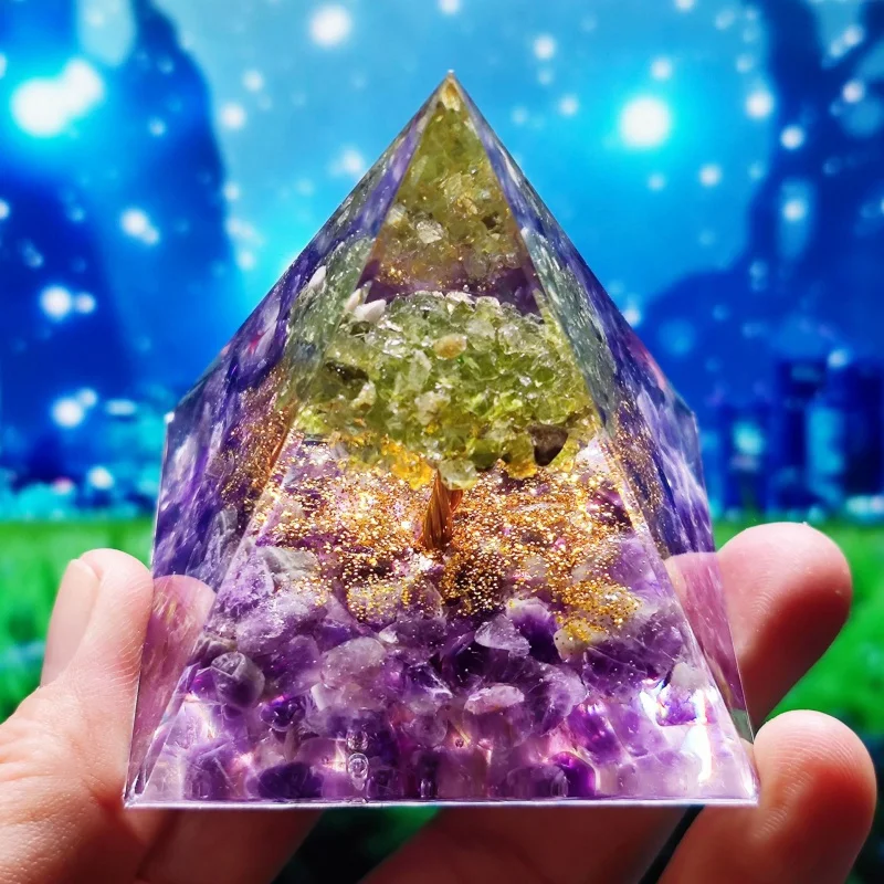 Cross-Border New Crystal Ball Gravel Pyramid Home Crafts Resin Decorations Desktop Decoration Independent Station New Product