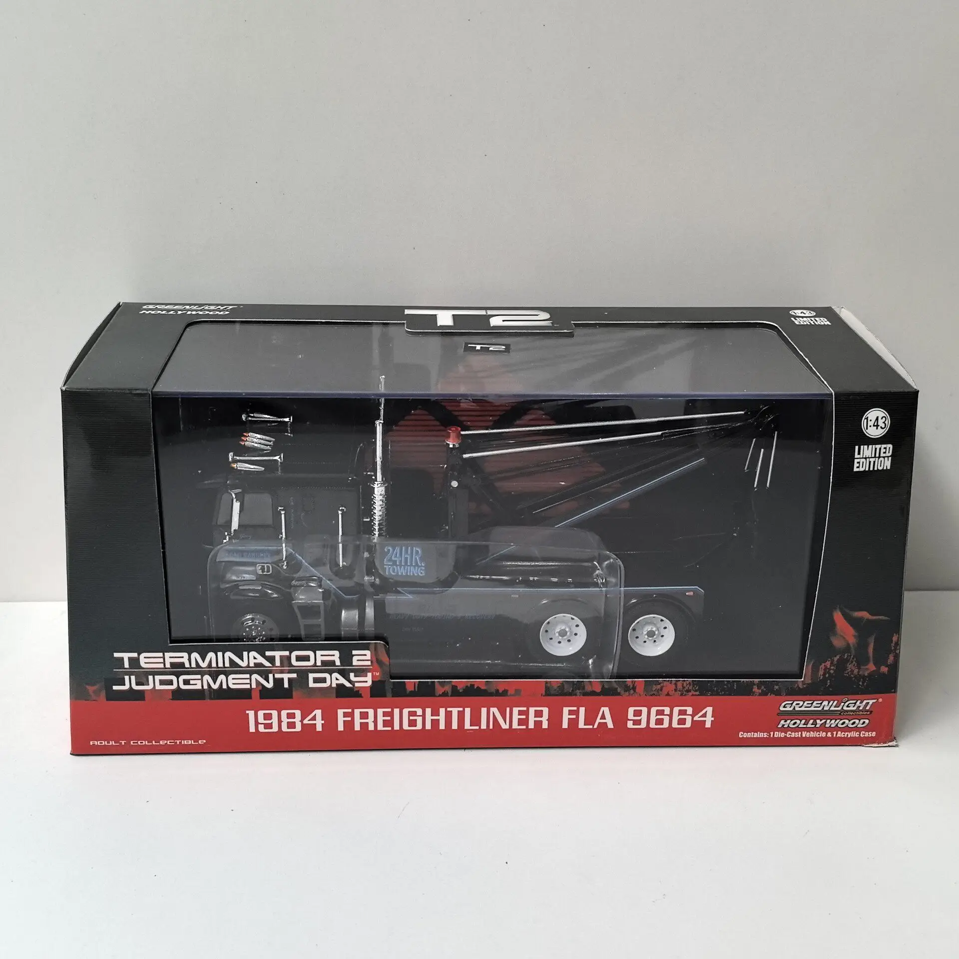 

Diecast Green Light 1/43 Scale Freightliner FLA Terminator Trailer Crane 35 Alloy Car Model