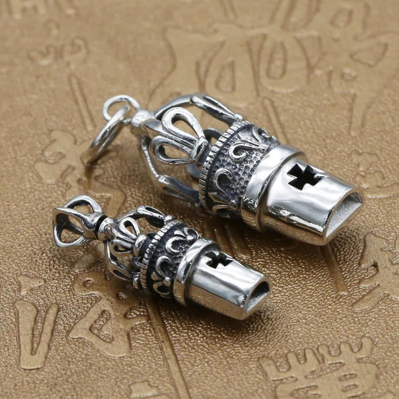 

925 sterling silver fashionable jewelry, Thai silver retro popular crown whistle pendant, trendy personality pendant