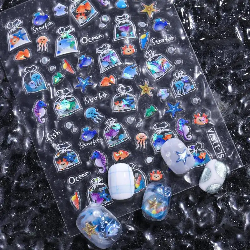 Borsa di plastica lucida per pesci rossi Cavallucci marini Estate Medusa Stella marina Conchiglia Koi Bolla d'acqua Stella Carpa Adesivi per nail art Decalcomanie