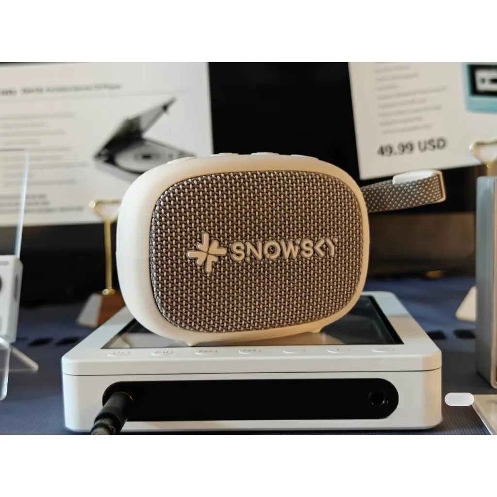 مكبر صوت بلوتوث محمول في أي مكان من FiiO SnowSky يتيح لك على استمتع بالموسيقى الرائعة في أي وقت وفي أي مكان