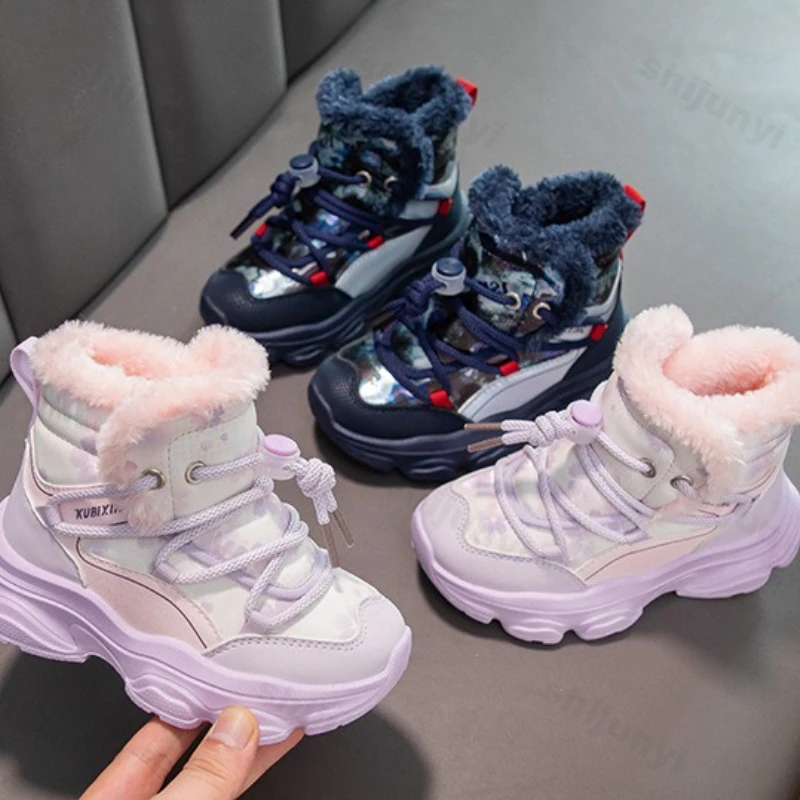 

Зимние сапоги для девочек, зима 2024, новая детская уличная плюшевая утепленная хлопковая обувь, модные нескользящие теплые хлопковые сапоги с перекрестной завязкой для мальчиков