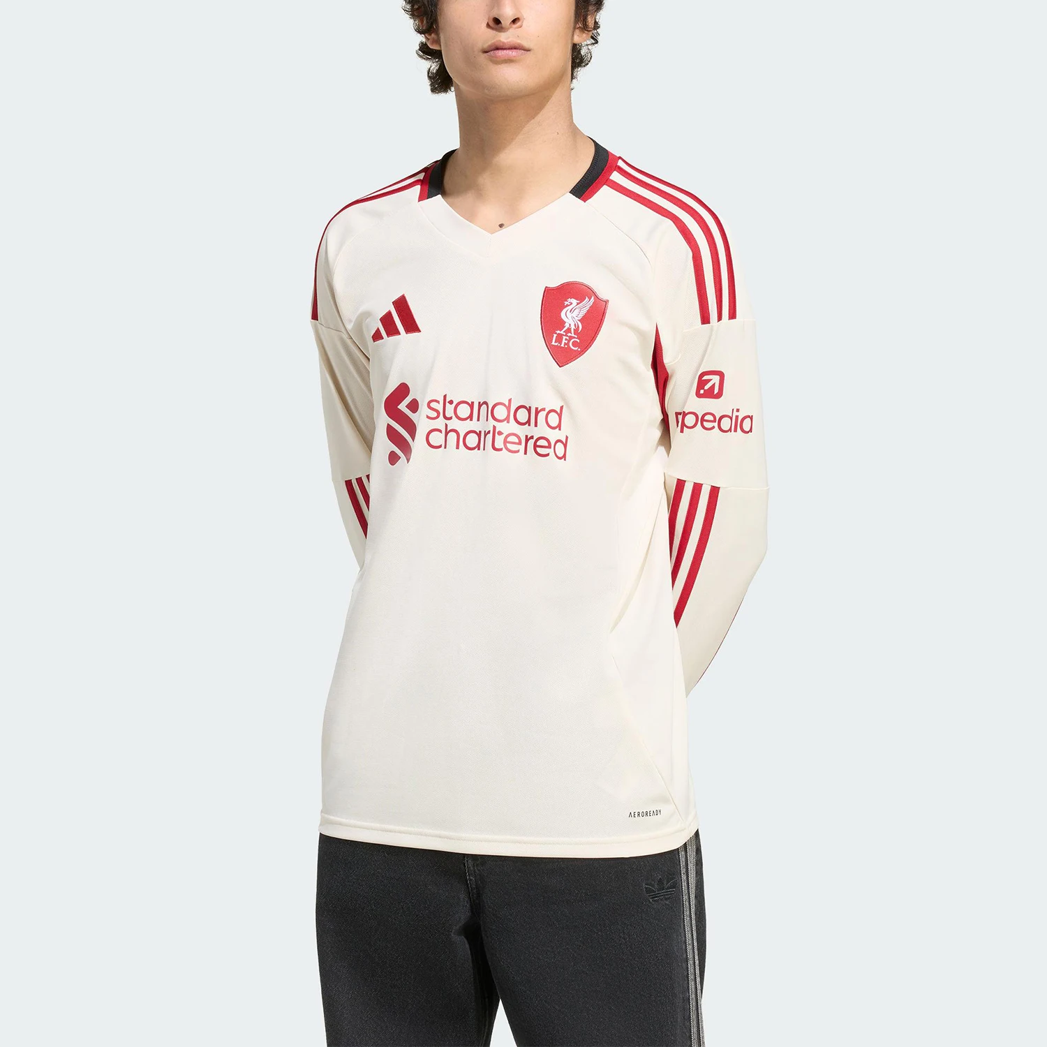 

Оригинальная мужская футболка Adidas LIVERPOOL с V-образным вырезом, облегающего кроя, с длинными рукавами, артикул JV6448