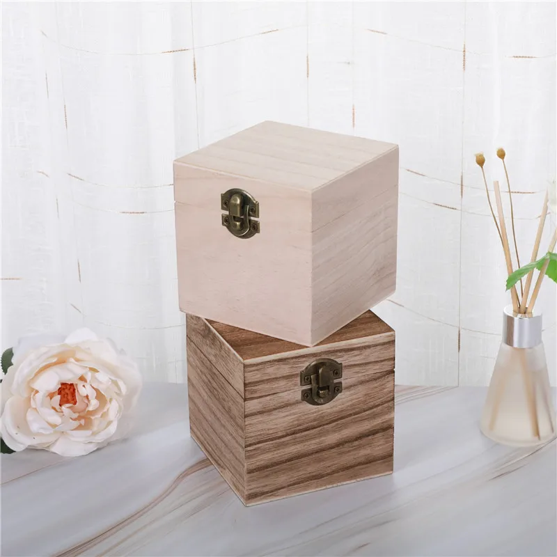 

1PCS Square Wooden Treasure Boxes With Hinged Lid and Front Clasp for Crafts Art Hobbies Home Storage