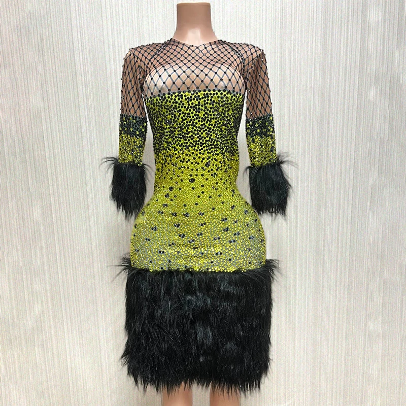 فستان فرو الماس الأخضر الفاخر للنساء للاحتفال بعيد الميلاد زي حجر الراين فساتين سهرة ثوب ملابس أداء المسرح XS5618