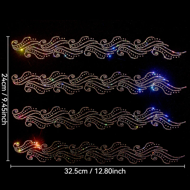 

Высококачественные полосатые узоры облаков со стразами прашены на футболках и джинсовых аксессуарах одежды.