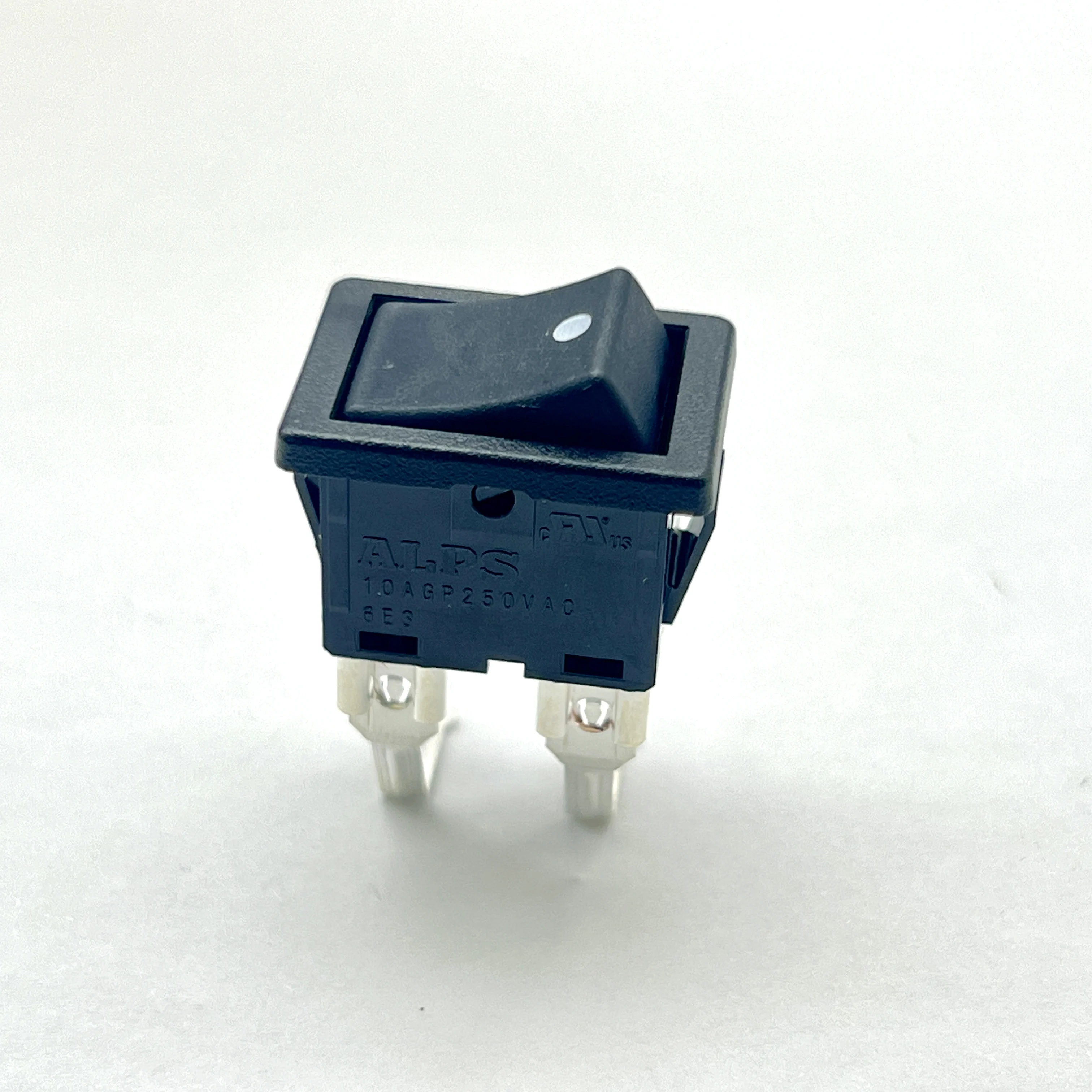 1 PCS imported from Japan ALPS 4-pin 2-speed boat type switch 10A250V high current 90 degree bent foot SDDJE-2