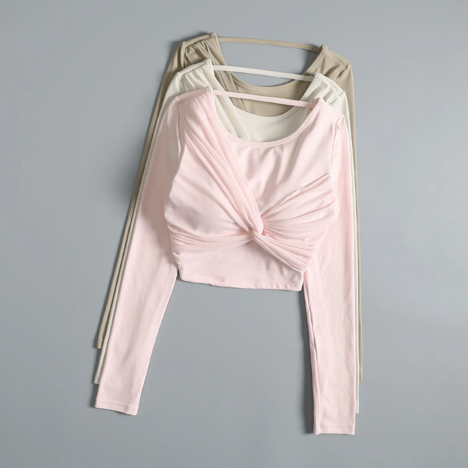 Yoga clothes with chest pads long-sleeved women's spring high-end sports training fitness tops beautiful and slimming cycling