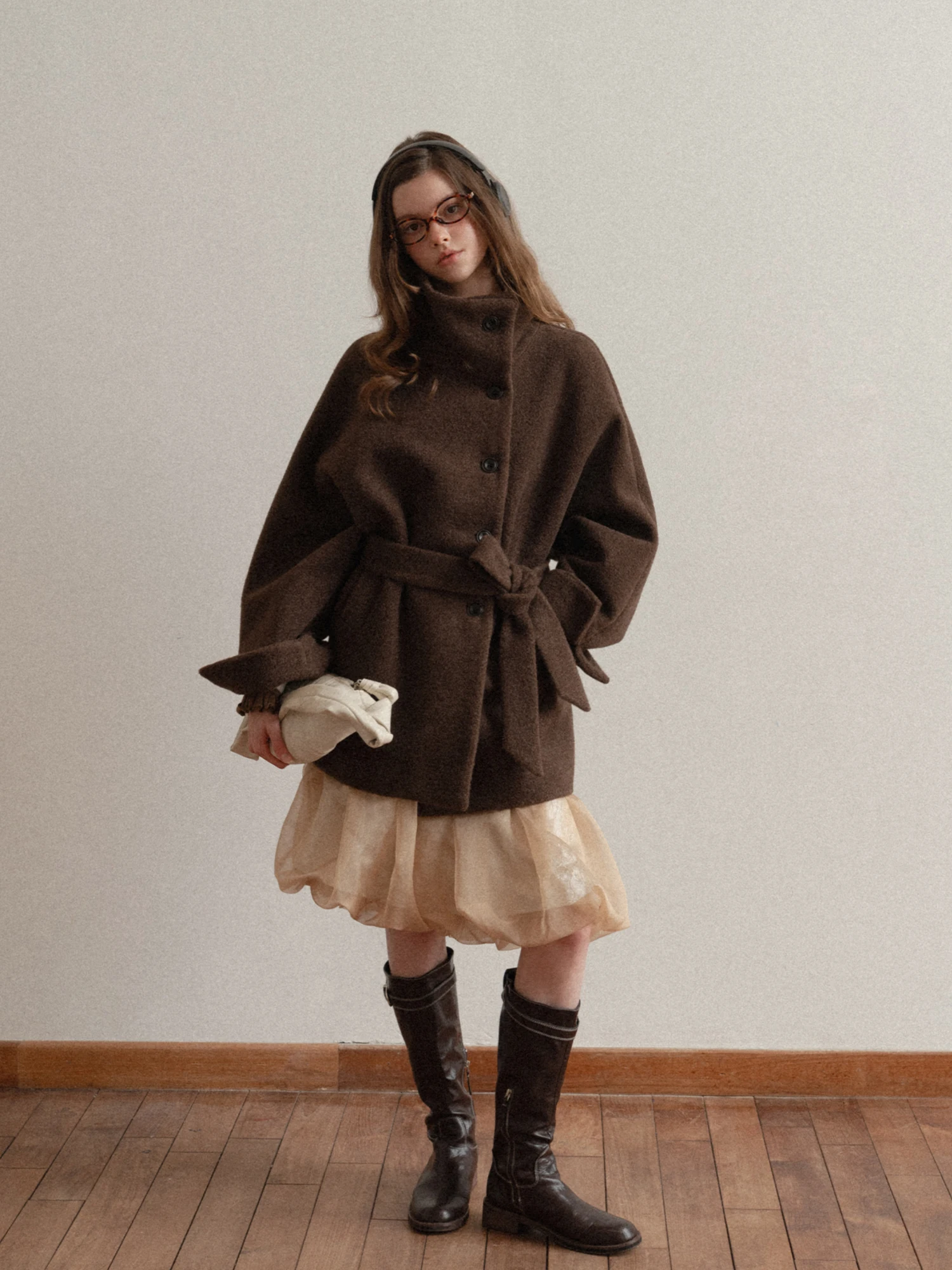 Eggka Brown Loose Fit Stand Collar Woolen Coat Women's Retro High-End Commuter Coat Long Sleeve Polyester Fiber Thickened