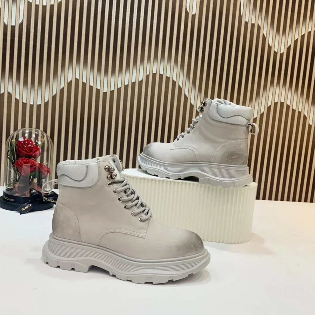 

Top Hight Quality Mens Casual Sneakers Real Leather Womens Brand Designer Tennis Shoes Classic Fashion Design running shoes