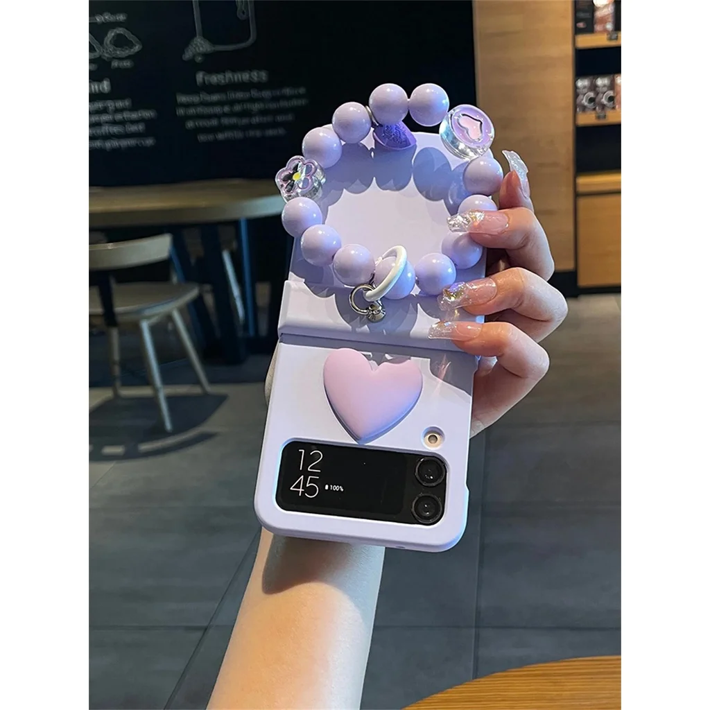 Korean Fashion Cute Love Heart Flower Beads Bracelet Hand Chain Case For Samsung Galaxy Z Flip 7 6 5 4 3 5G Zflip7 Hinge Cover