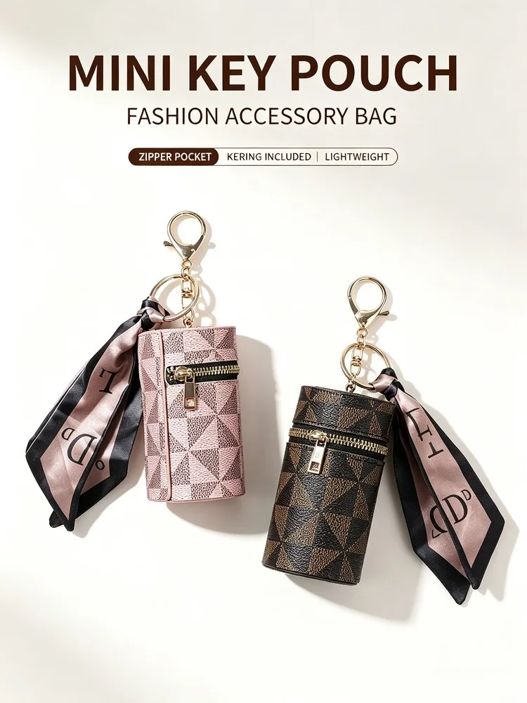 Leather Lipstick Organizer Portable Mini Lip Gloss Pouch with Keychain Stylish Storage Bag for Lipsticks Coins Mini Perfume Anti-Scratch PVC Sponge
