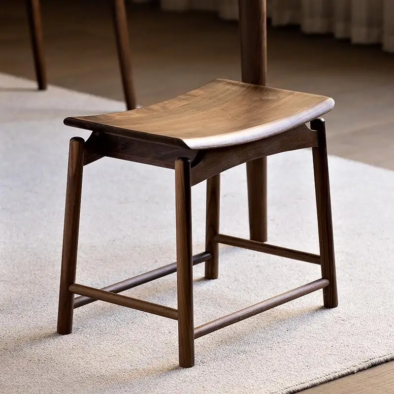 Wooden Dining Chairs Minimalist Single Person Chair Comfortable Little Yuanbao Stool Living Room Chairs Modern Home Furniture