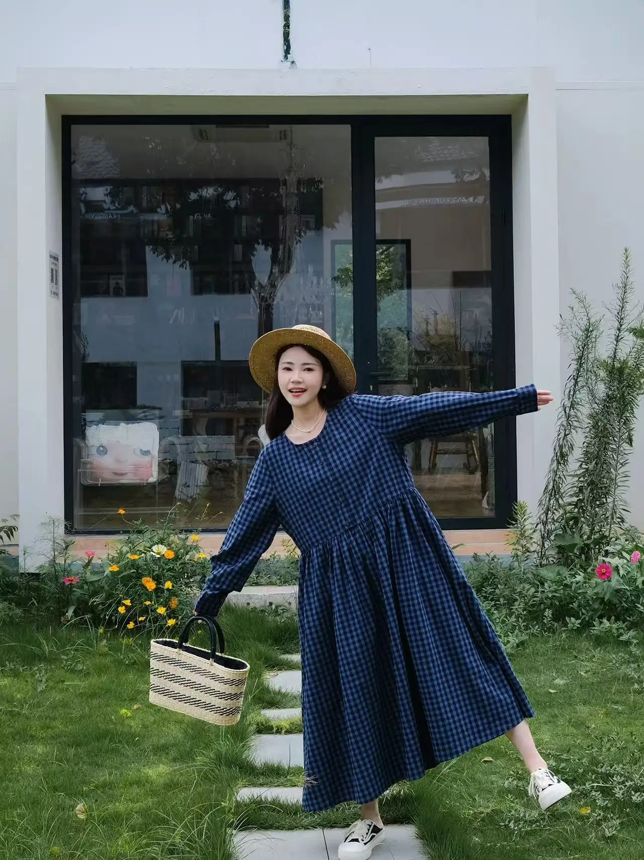 

Женское модное повседневное платье миди в клетку с длинным рукавом и круглым вырезом, винтажный стиль, свободный крой, осенняя новинка