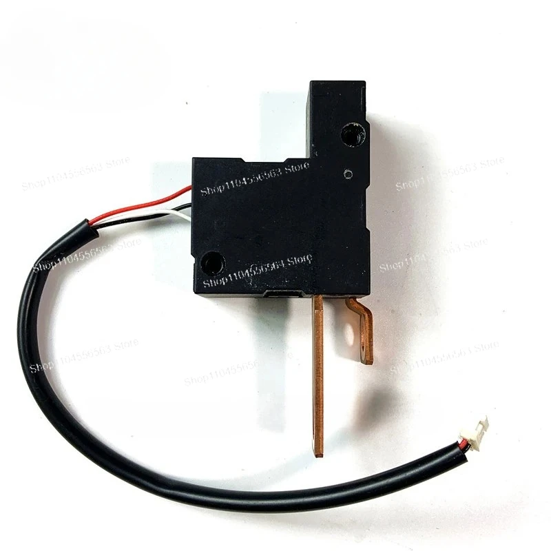 

UL-721Q-R1A-B032 релейный контактор плавного пуска 12 В 100 А