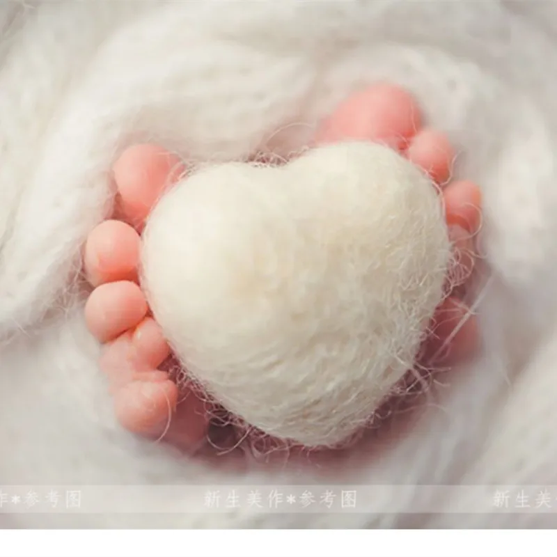 2023 Newborn woolen felt heart photography props,baby Photographic accessories