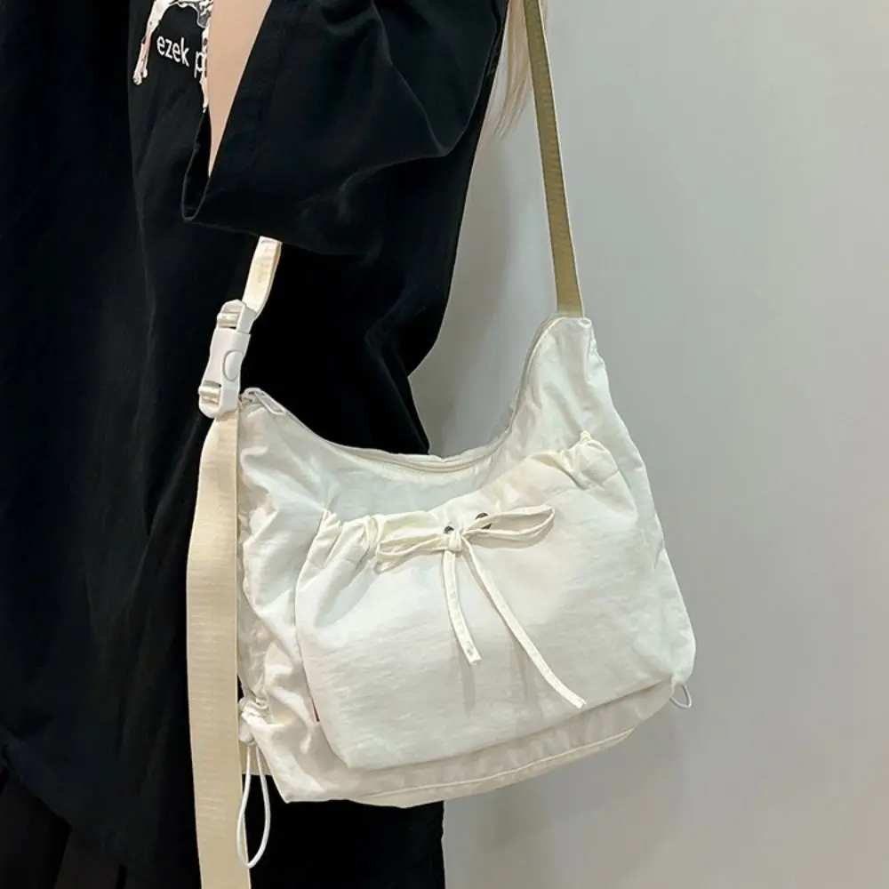 

Fashionable Korean Style Nylon Shoulder Bag Oxford Cloth Handbag Bow Crossbody Bag Tote Bag Lightweight Drawstring Bag Travel