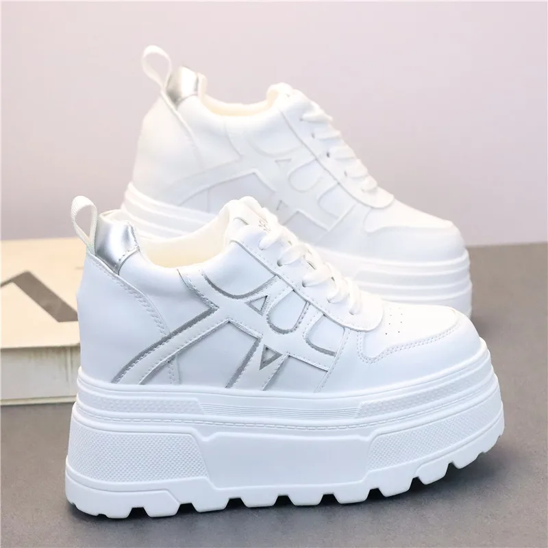 أحذية رياضية بيضاء بنعل سميك لزيادة الارتفاع 12 سم - أحذية مريحة بكعب مخفي للنساء للخريف/الشتاء رياضية عالية الجودة للنساء الصغيرات